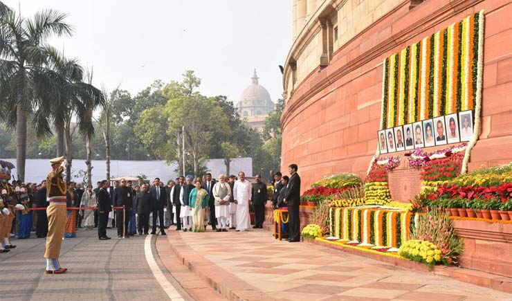 narendra modi,manmohan singh,16th anniversary of parliament attack,news,hindi news