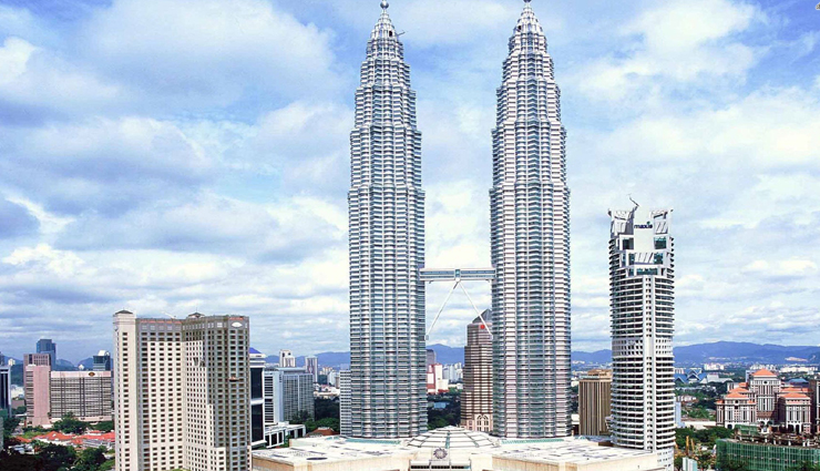 7 Must Visit Tourist Attractions in Kuala Lumpur - lifeberrys.com