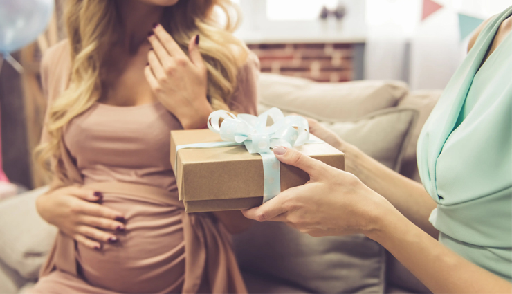 11 Ways To Show Support To Your Pregnant Friend Lifeberrys Com   Pregnant Friend 1598014149 Lb 