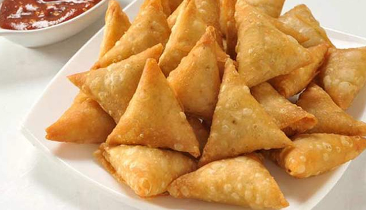 pyaz ke samose,pyaz ke samose spicy dish,pyaz ke samose ingredients,pyaz ke samose recipe,pyaz ke samose party,pyaz ke samose tea,pyaz ke samose tasty,pyaz ke samose delicious