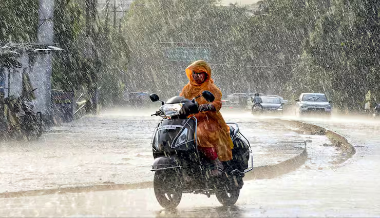 जालोर: सुंधा माता मंदिर की सीढ़ियों पर बहा बारिश का पानी, 1 महिला की मौत, 4 लोग बहे, एक लापता