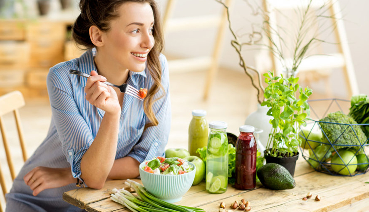 6 Amazing Health Benefits of Eating Raw Food - lifeberrys.com