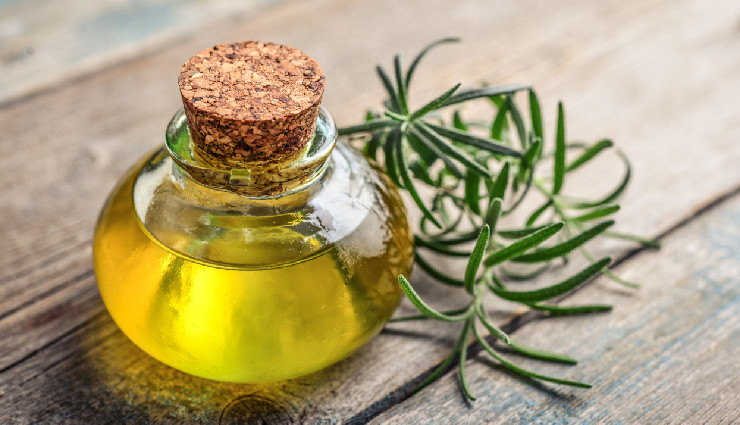 rosemary hair oil mask,how to prepare rosemary hair mask,rosemary oil for thick hair,rosemary hair mask benefits,homemade rosemary hair mask,rosemary oil for hair growth,strong hair with rosemary oil,diy rosemary hair oil mask,natural hair mask for thick hair,rosemary oil for healthy hair