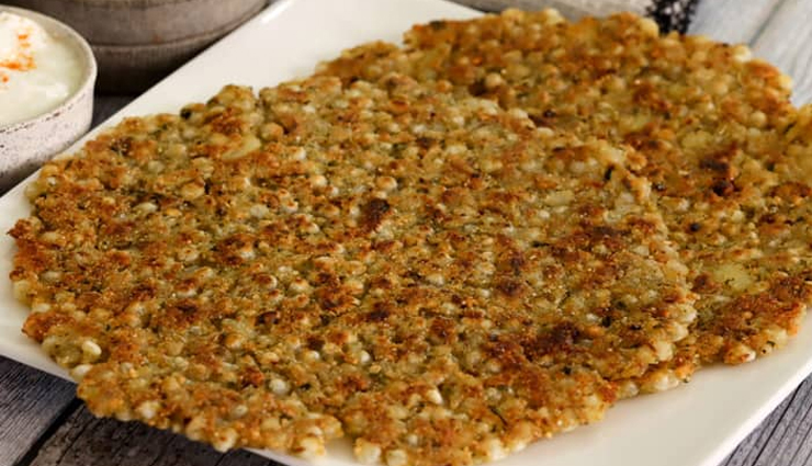 sabudana thalipeeth,sabudana thalipeeth ingredients,sabudana thalipeeth recipe,sabudana thalipeeth vrat,sabudana thalipeeth fast,sabudana thalipeeth tasty,sabudana thalipeeth delicious