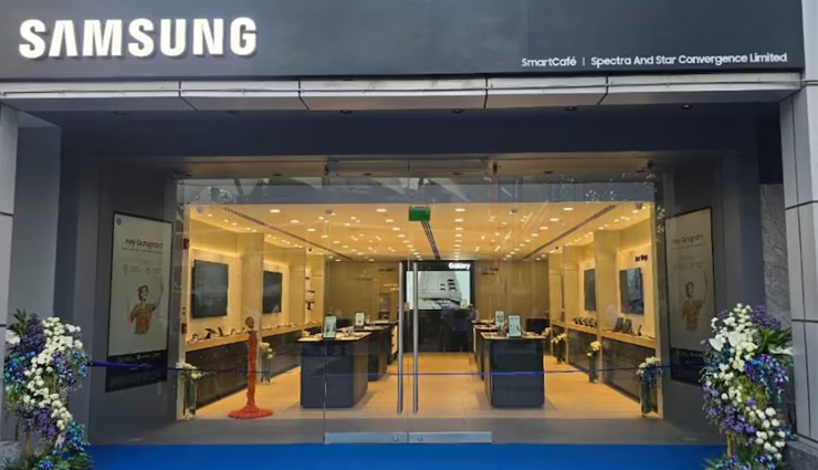 गुरुग्राम में Samsung ने खोला सबसे बड़ा एक्सपीरियंस स्टोर, चुनिंदा गैलेक्सी डिवाइस पर मिलेंगे विशेष ऑफर