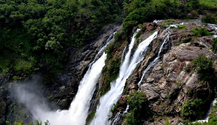 famous waterfalls in india,top waterfalls to visit in india,best waterfalls in india for nature lovers,waterfalls in india for adventure seekers,most beautiful waterfalls in india,popular indian waterfalls for tourists,top 10 waterfalls in india,hidden waterfalls in india,scenic waterfalls in india,waterfalls to visit during monsoon in india,waterfall treks in india,photogenic waterfalls in india,indias largest waterfalls,top waterfalls in western ghats india,famous waterfalls in south india,majestic waterfalls in north india,best waterfalls in