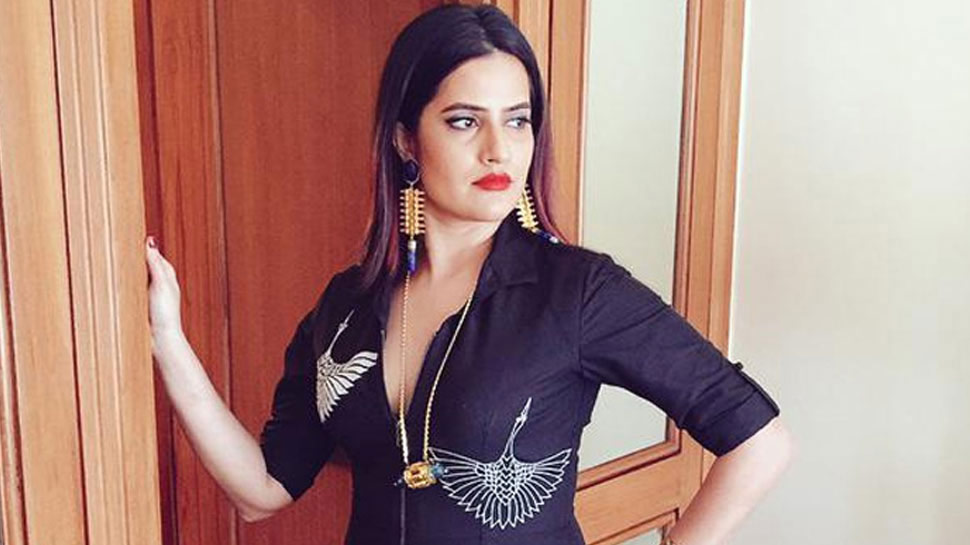 Entertainment Singer Sona Mohapatra Getting Threats For Tori Surat From Madariya Sufi Foundation