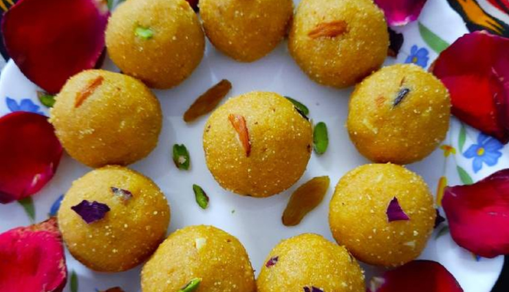 sooji besan laddu,sooji besan laddu ganeshotsava,sooji besan laddu shri ganesh,sooji besan laddu ingredients,sooji besan laddu  recipe,sooji besan laddu sweet dish,sooji besan laddu bhog,sooji besan laddu prasad,sooji besan laddu tasty