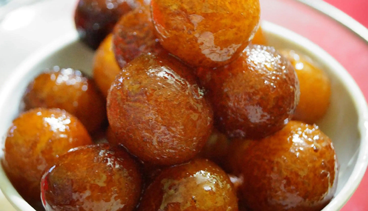 sooji ke gulab jamun,sooji ke gulab jamun sweet dish,sooji ke gulab jamun tasty,sooji ke gulab jamun delicious,sooji ke gulab jamun ingredients,sooji ke gulab jamun recipe,sooji ke gulab jamun festival,sooji ke gulab jamun children