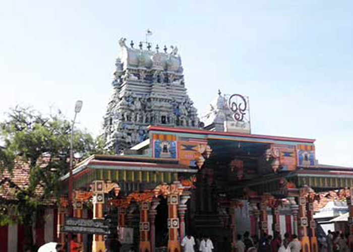 famous lord shiva temple,lord shiva temple outside india ,नेपाल का पशुपतिनाथ मंदिर, मलेशिया का रामलिंगेश्वर मंदिर , इंडोनेशिया का प्रमबनन मंदिर , मॉरिशस का सागर शिव मंदिर , पाकिस्तान का कटास राज मंदिर, श्रीलंका का मुन्नेश्वरम मंदिर