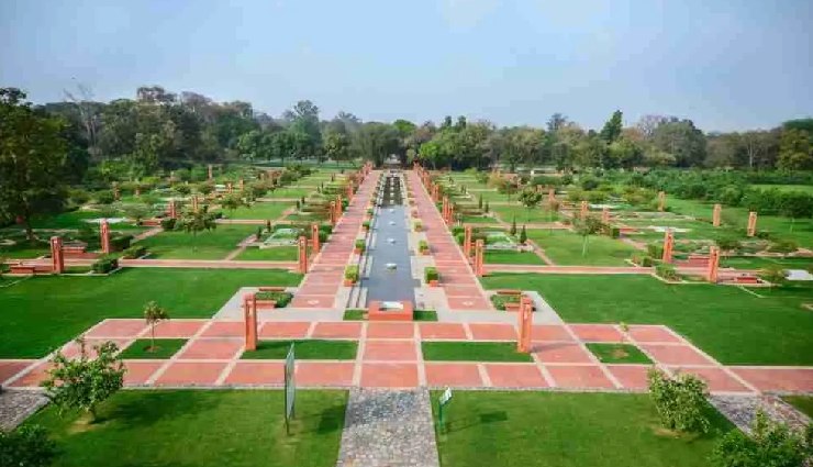 delhi parks,winter sun in delhi,best parks in delhi,parks to visit in delhi,winter picnic spots in delhi,peaceful parks in delhi,family parks in delhi,top parks in delhi,enjoy winter in delhi,winter sunshine in delhi,serene parks delhi,places to relax in delhi,delhi sightseeing parks,delhi green spaces