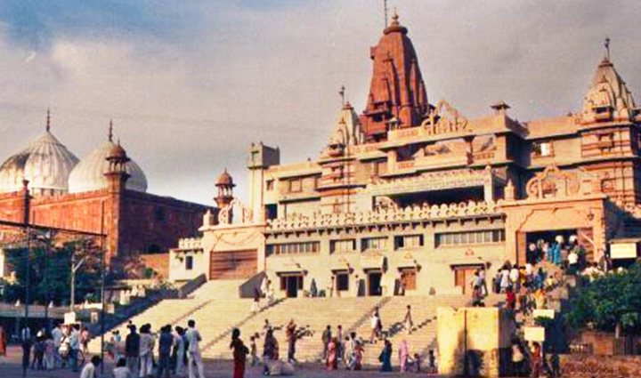 5 Must Visit Temples in Mathura and Vrindavan - lifeberrys.com