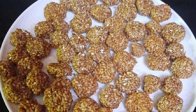 til gud revdi,til gud revdi sweet dish,til gud revdi winter,til gud revdi makar sankranti,til gud revdi lohari,til gud revdi festival,til gud revdi children,til gud revdi family,til gud revdi ingredients,til gud revdi recipe,sesame,jaggery