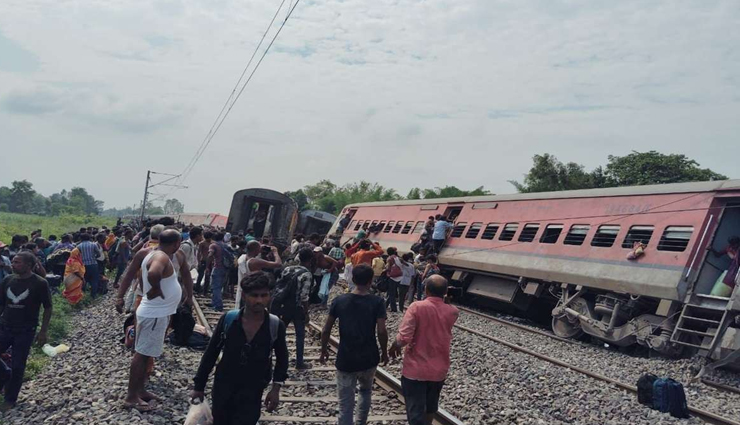 chandigarh-dibrugarh express derails in gonda,train accident,uttar pradesh