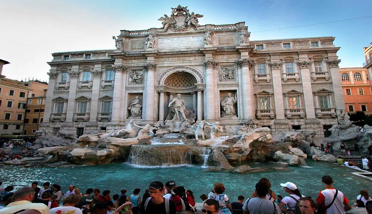 weird news,weird fountain,wishes fulfill,throwing coin in trevi fountain ,अनोखी खबर, अनोखा फाउंटेन, सिक्का डालने से चाहत पूरी, रोम, ट्रेवी फाउंटेन 