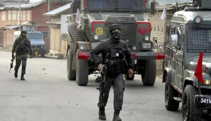 उरी में सुरक्षा बलों की आतंकवादियों से मुठभेड़, दो आतंकवादी मरे, पहचान में जुटे सुरक्षा बल