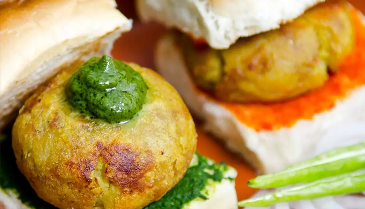 Recipe- Mumbai Popular Street Food Vada Pav - Lifeberrys.com