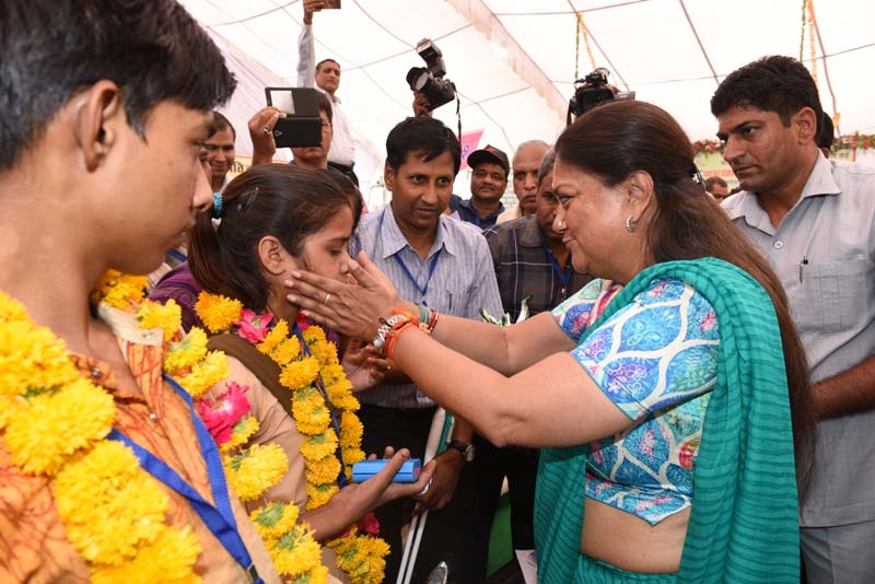 rajasthan,rajasthan news,vasundhara raje,football academy,chittorgarh ,मुख्यमंत्री श्रीमती वसुन्धरा राजे,राजस्थान,राजस्थान न्यूज़,फुटबॉल अकादमी,निम्बाहेड़ा