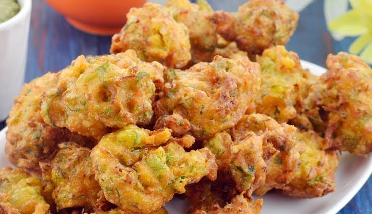 Recipe- Perfect for Monsoon Vegetable Pakora - lifeberrys.com