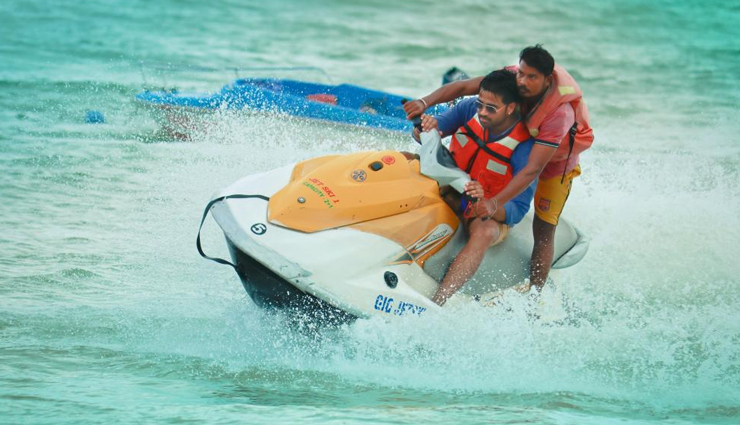 6 Water Sports Destinations To Visit in India - lifeberrys.com