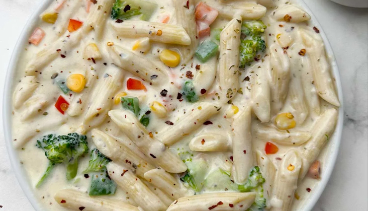 white sauce pasta,white sauce pasta breakfast,white sauce pasta quick,white sauce pasta ingredients,white sauce pasta recipe,white sauce pasta tasty,white sauce pasta delicious,white sauce pasta children